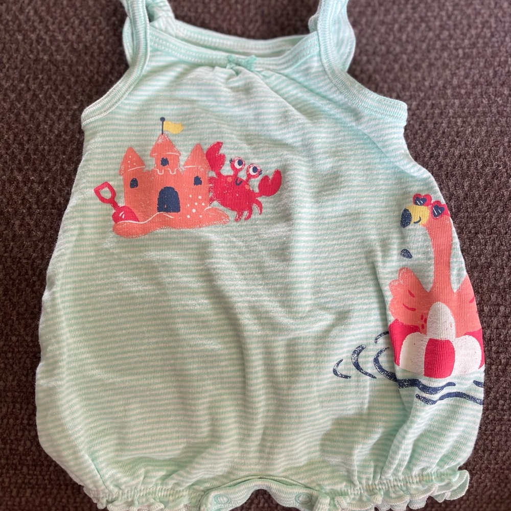 Carter's Newborn Mint Green Beach Print Bodysuit 💚🩷 EUC